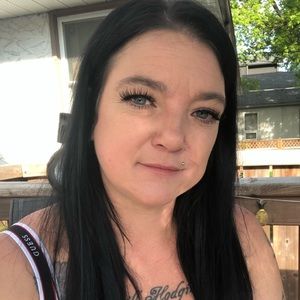 Meet your Posher, Cara